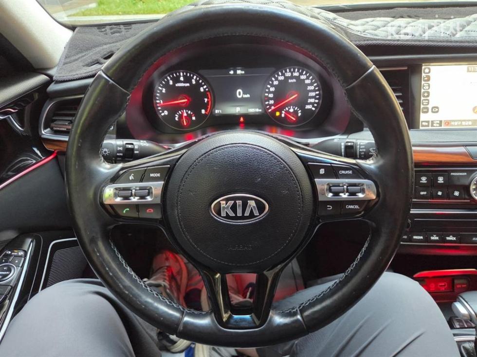 2017 - kia k7