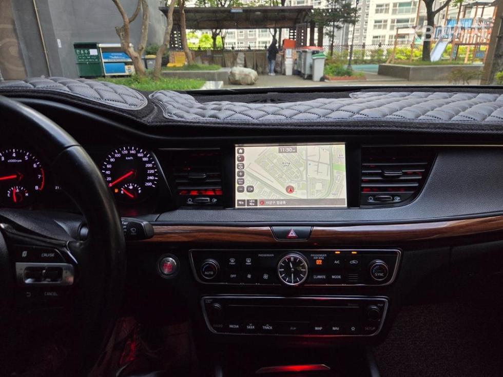 2017 - kia k7