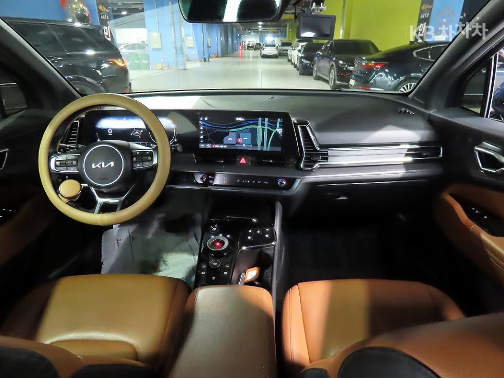 2023 - kia sportage