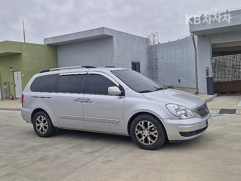 2014 - kia carnival