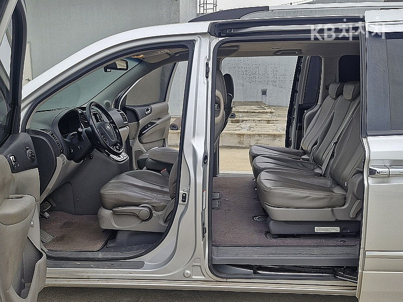2014 - kia carnival