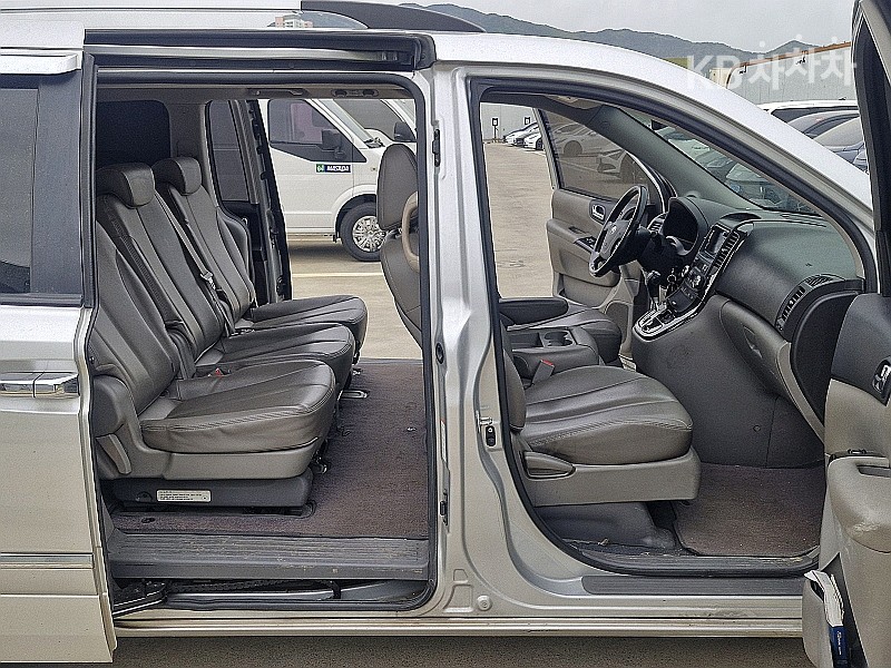 2014 - kia carnival