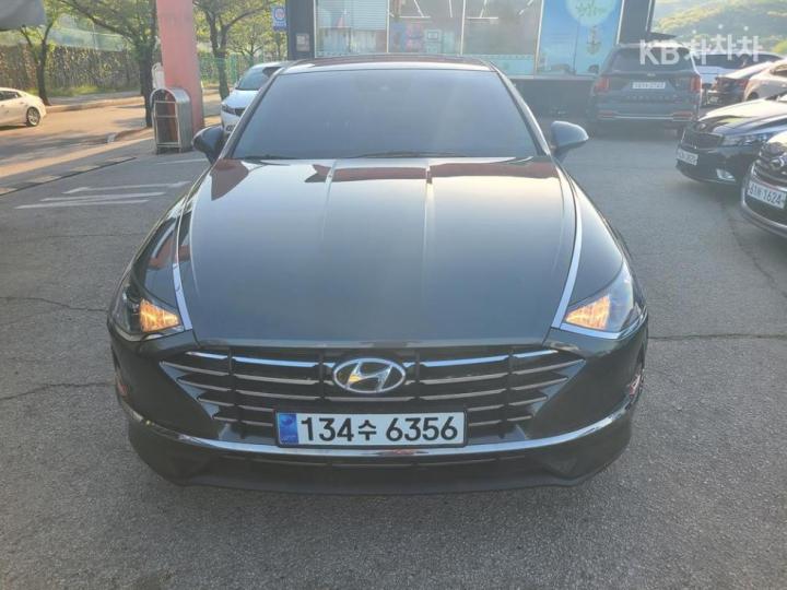Hyundai Sonata 2.0 LPG 렌터카 — foto 1