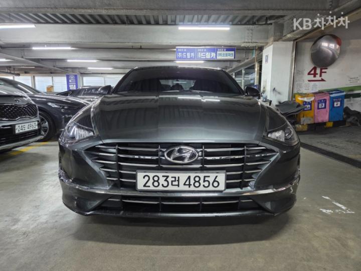 Hyundai Sonata 2.0 LPG 렌터카 — foto 1