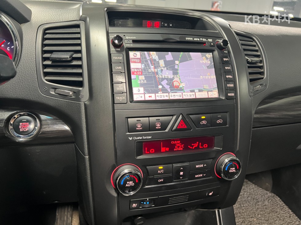 2011 - kia sorento
