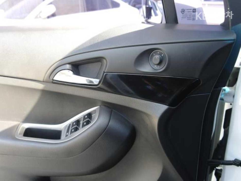 Chevrolet Orlando — miniaturë 15