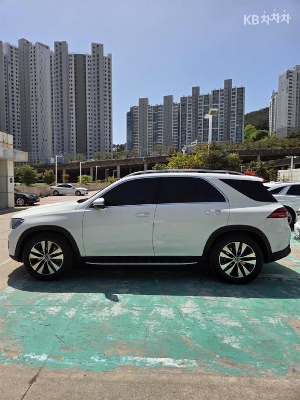 Mercedes-Benz GLE — miniaturë 7