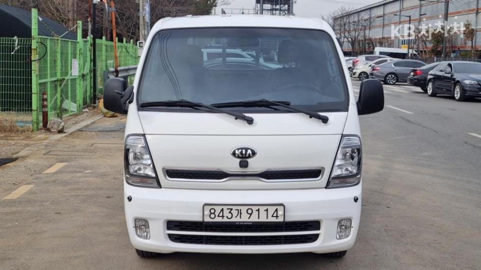 2020 - kia bongo iii