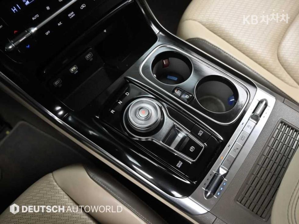 2021 - kia carnival