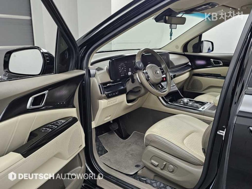 2021 - kia carnival