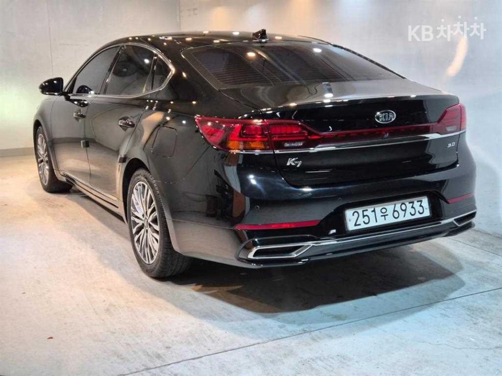 2020 - kia k7
