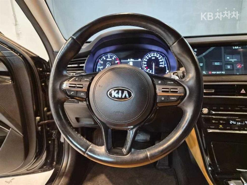 2020 - kia k7
