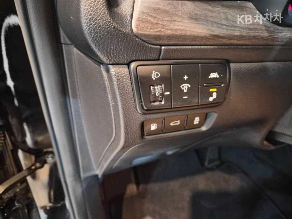 2020 - kia k7