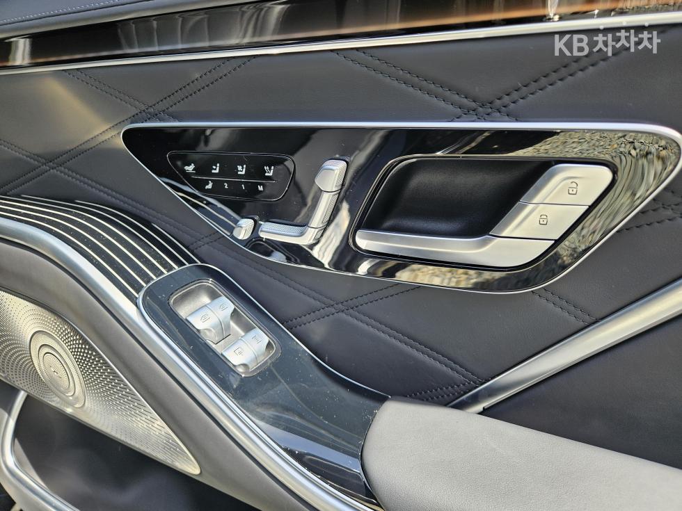Mercedes-Benz S-klasse — miniaturë 13