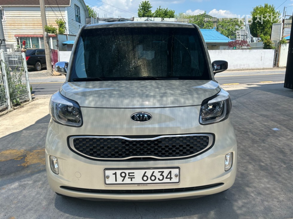 2012 kia ray
