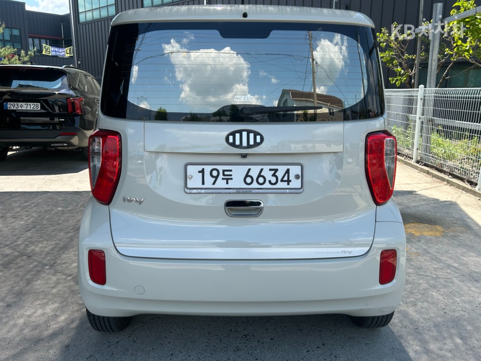 2012 - kia ray