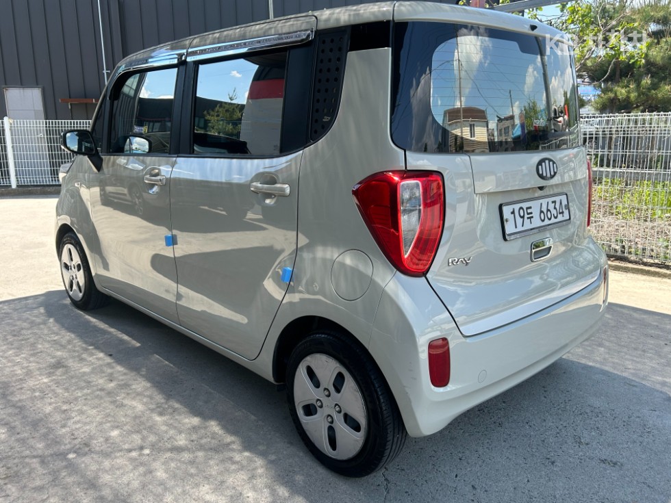 2012 - kia ray