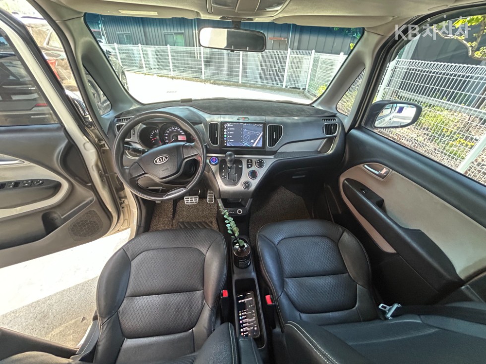 2012 - kia ray