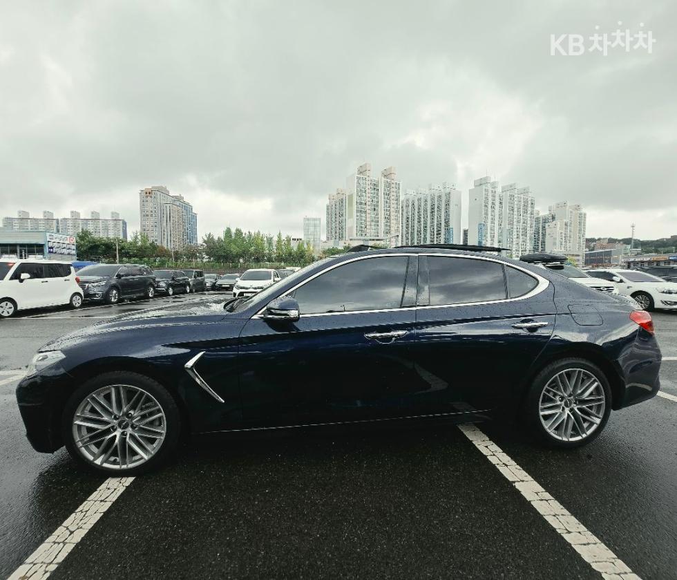 Genesis G70 — miniaturë 2