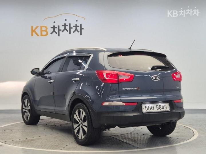 Kia Sportage R 2WD Diesel TLX Top Model 3