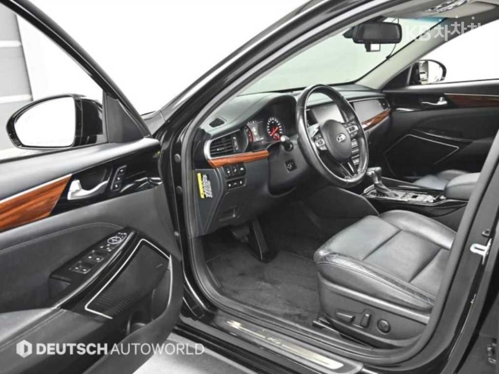 2017 - kia k7