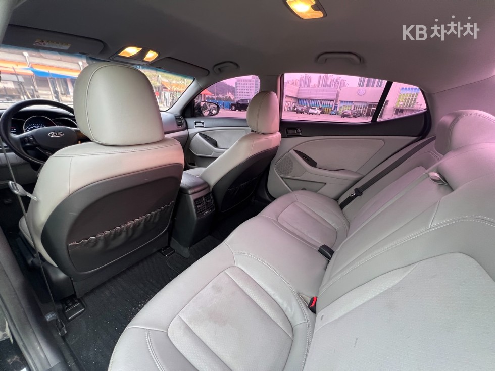 2011 - kia k5