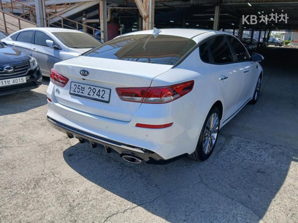 2019 - kia k5