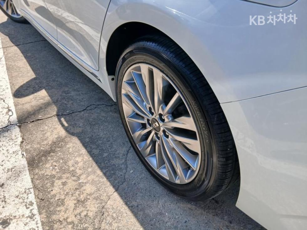 2019 - kia k5