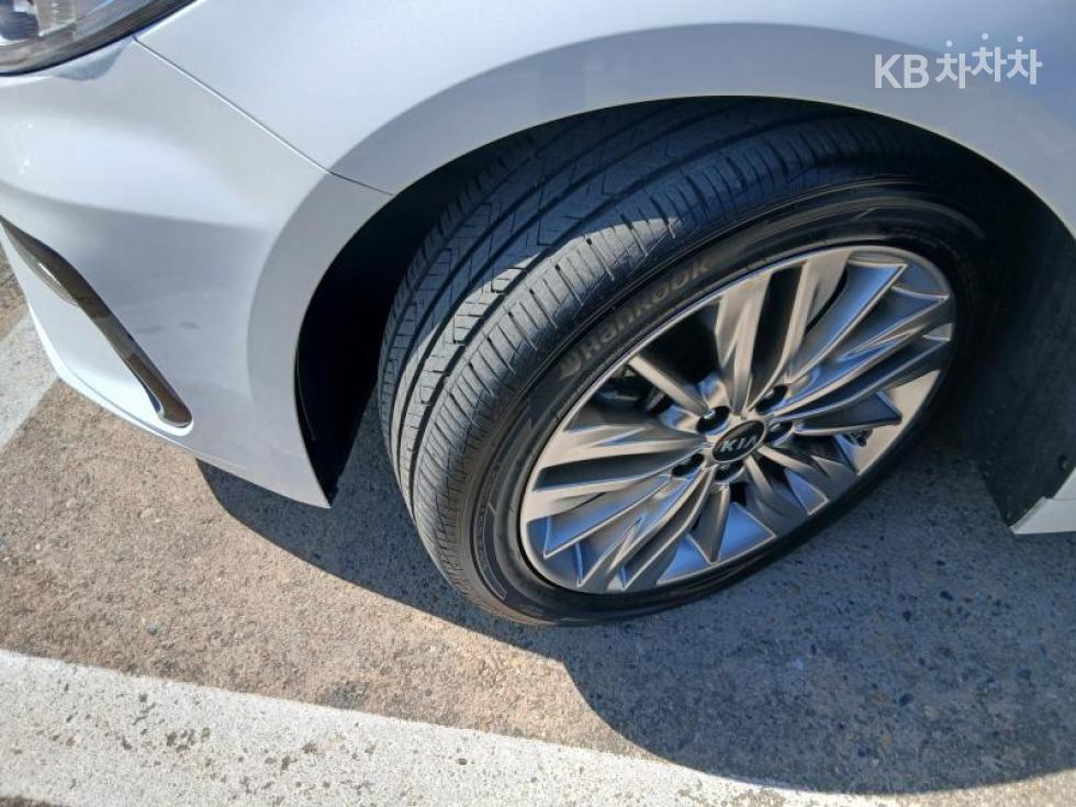 2019 - kia k5