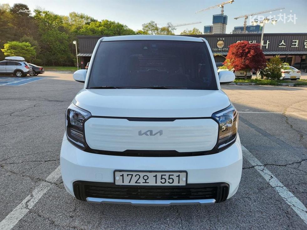 2023 - kia kia