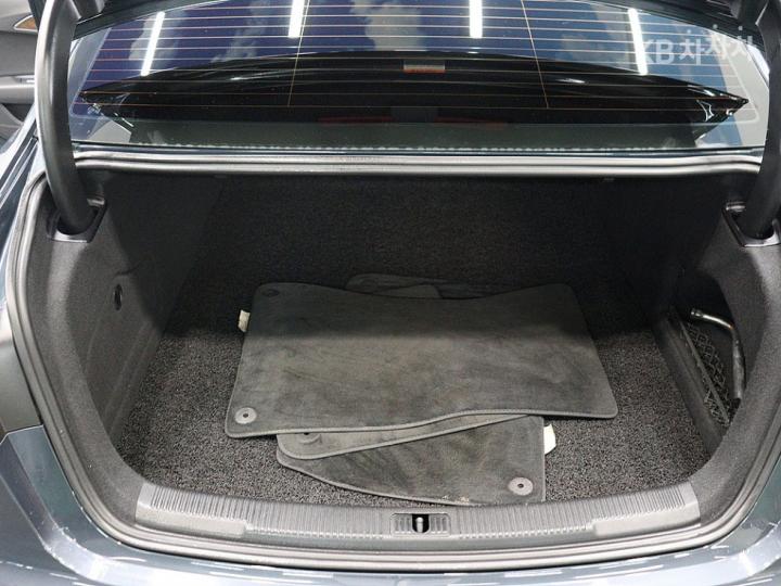 Audi A6 NEW 35 TDI Premium C7 7