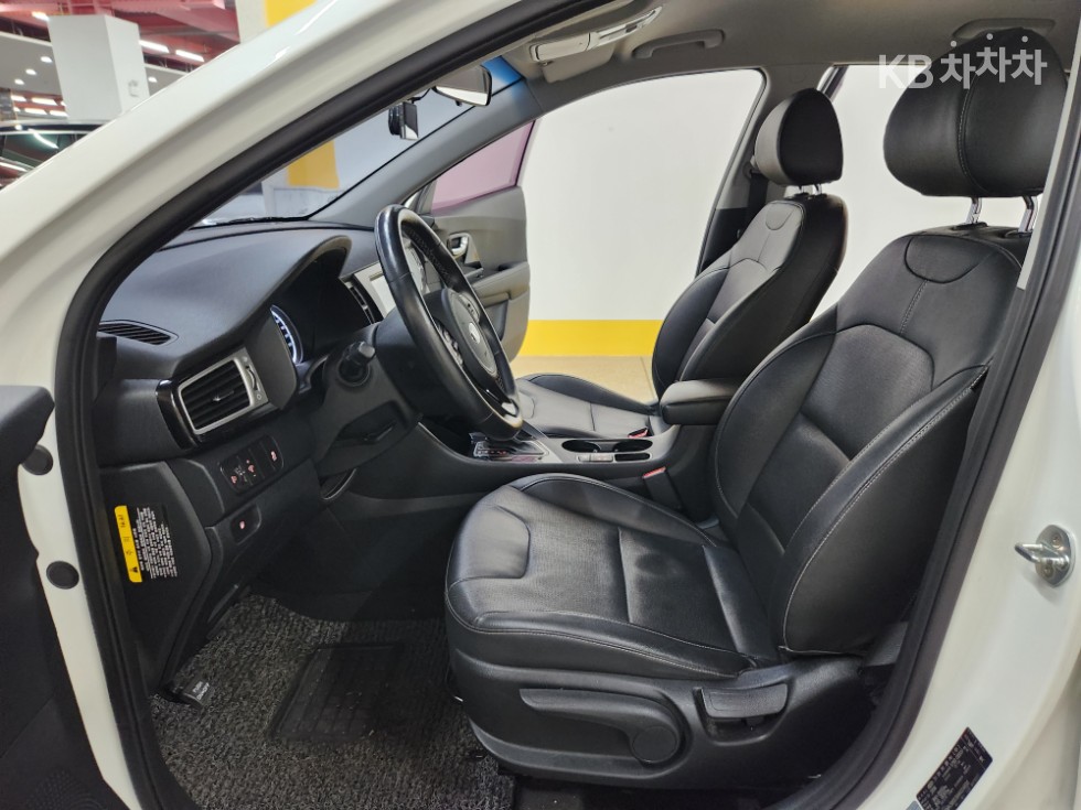 Kia Niro — miniaturë 16
