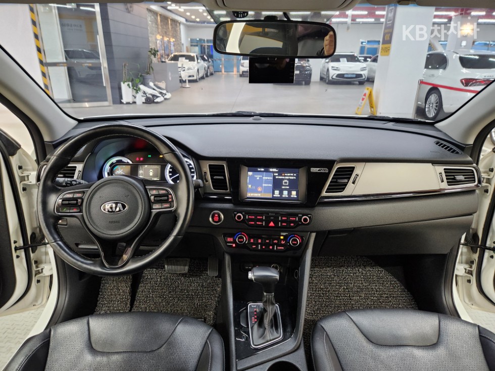 Kia Niro — miniaturë 7