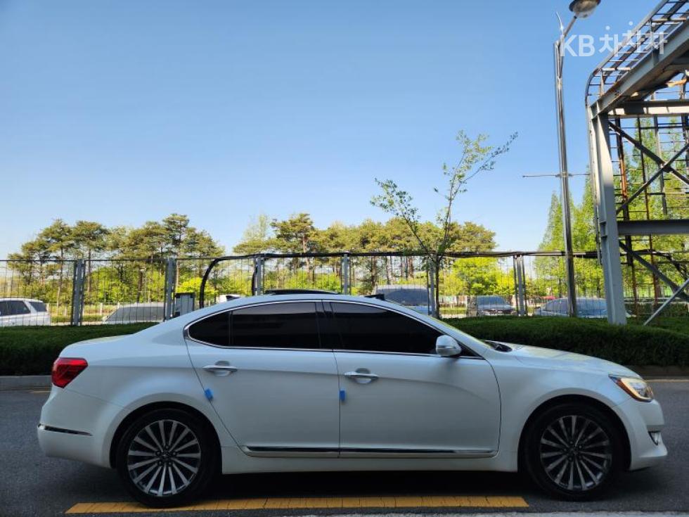 2012 - kia k7