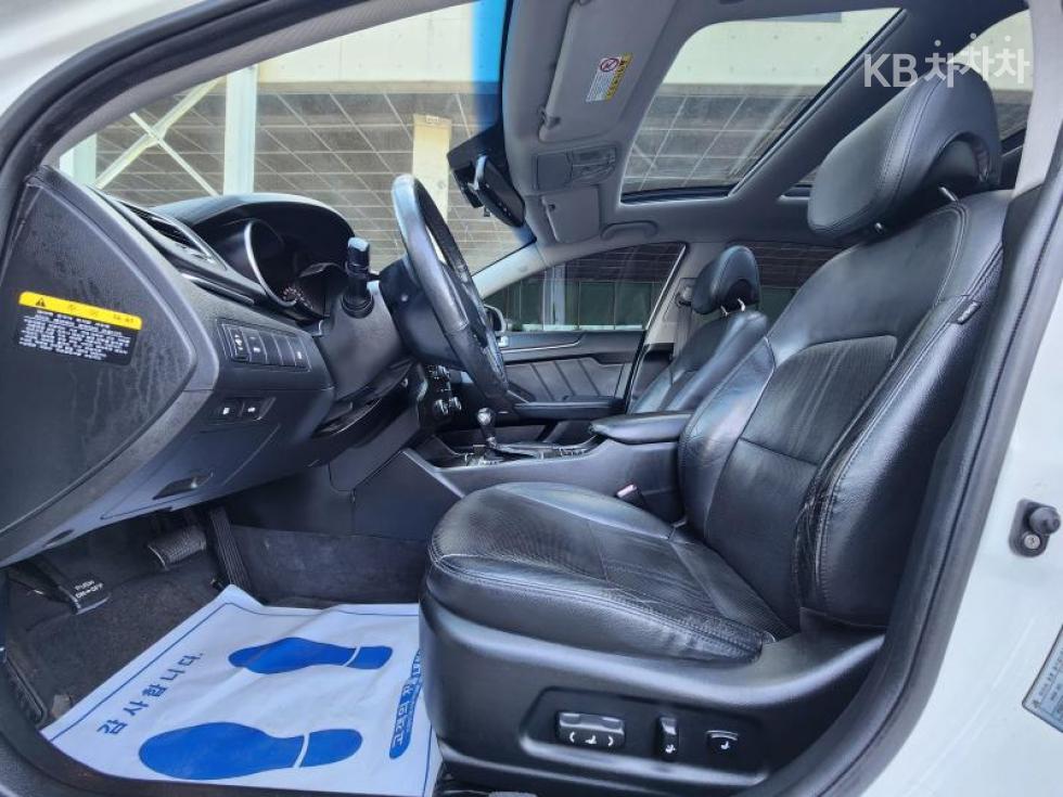 2012 - kia k7