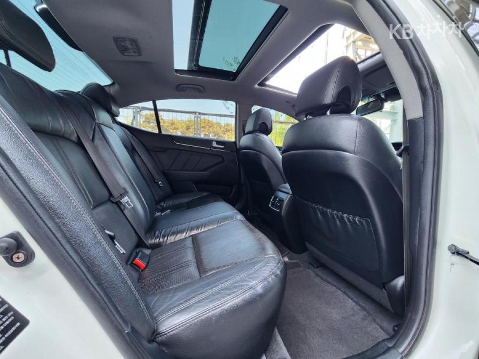 2012 - kia k7