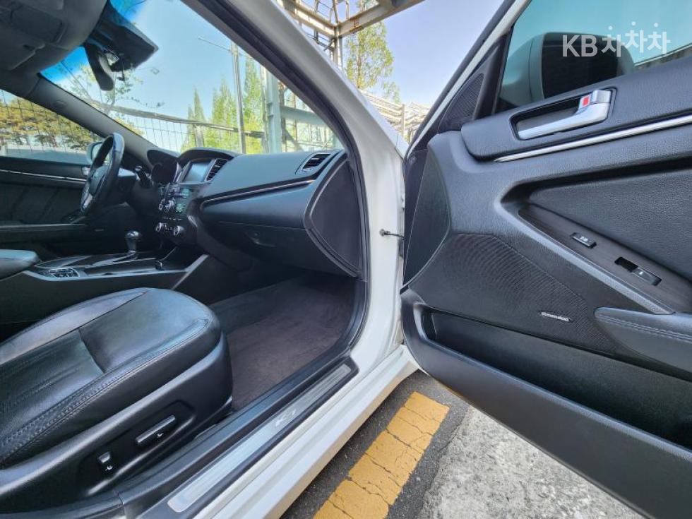 2012 - kia k7