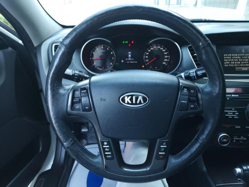 2012 - kia k7