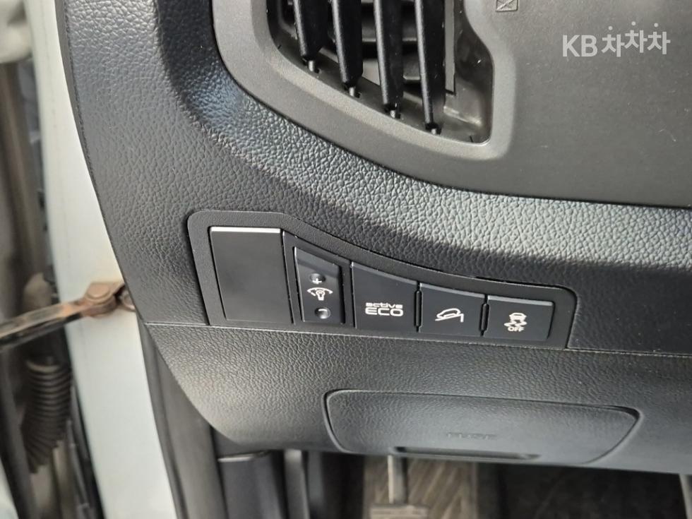 2011 - kia sportage