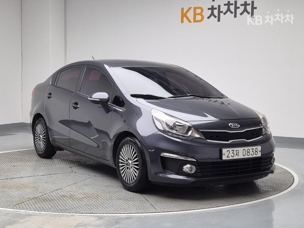 2016 - kia pride