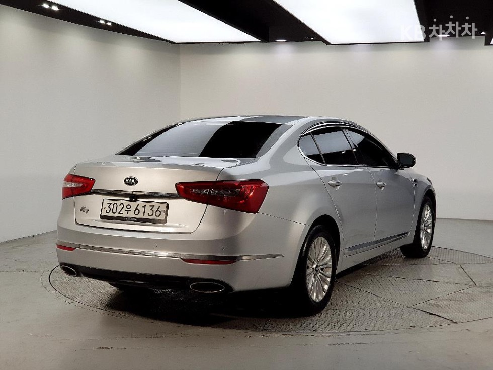 2016 - kia k7