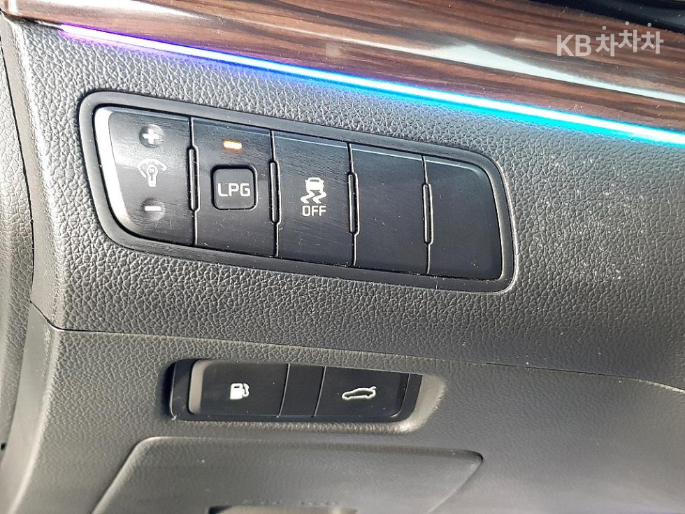 2016 - kia k7