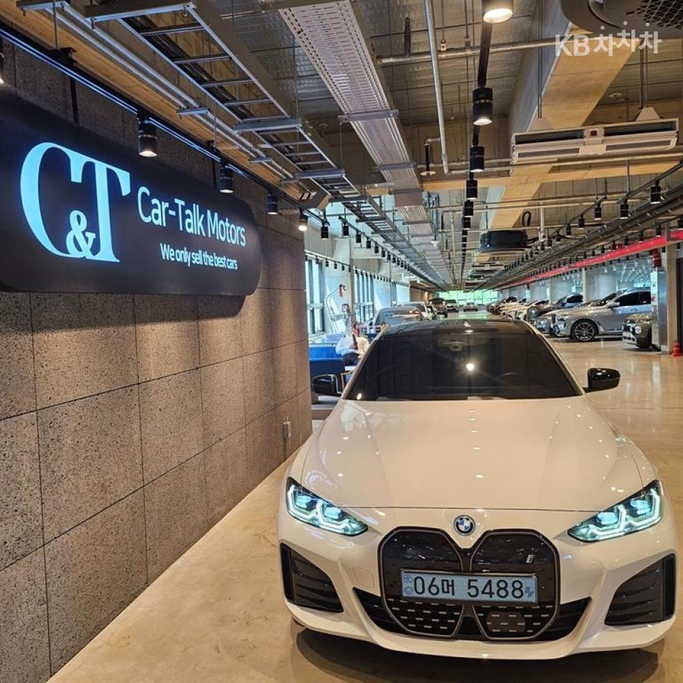 BMW i4