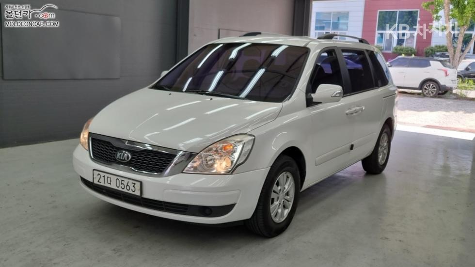 2013 kia carnival