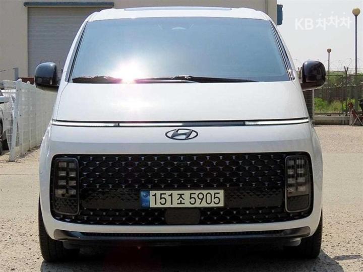 Hyundai Staria 3.5 LPG 라운지 9 — foto 1