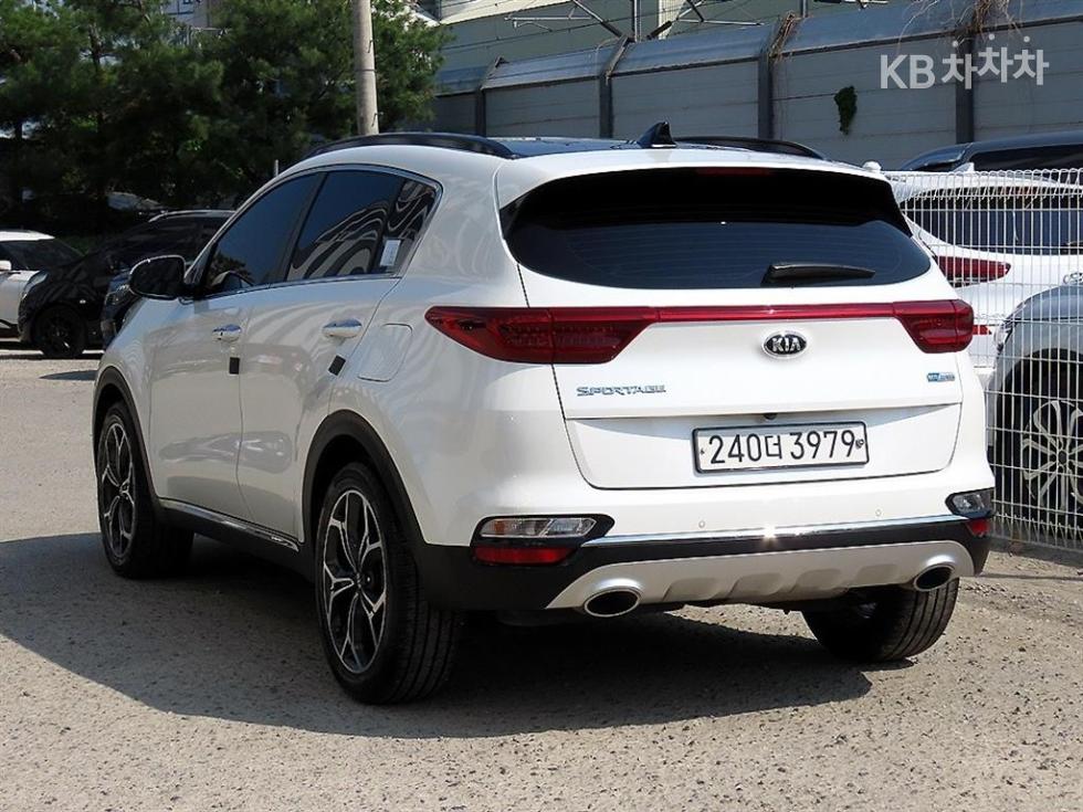 2020 - kia sportage