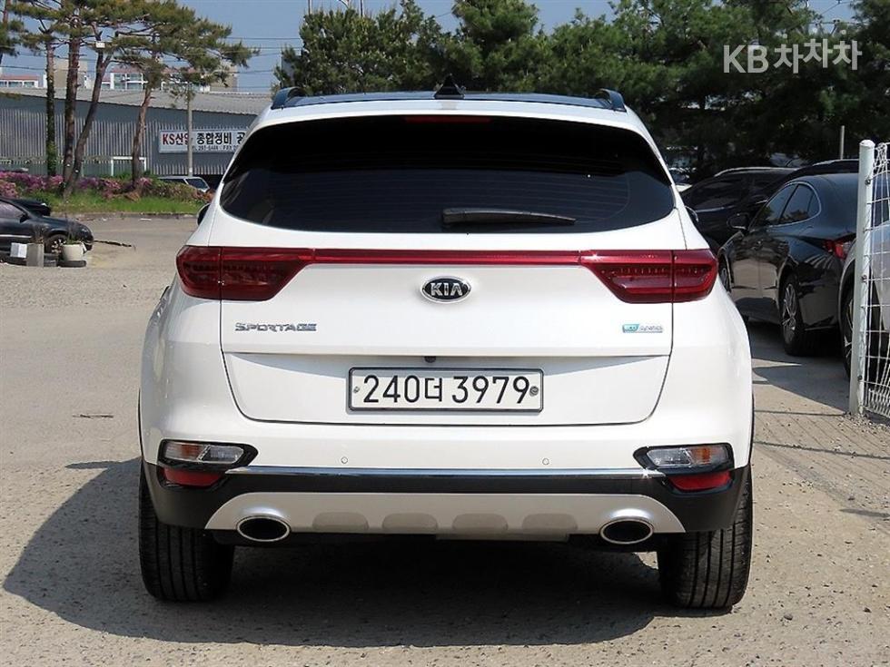 2020 - kia sportage