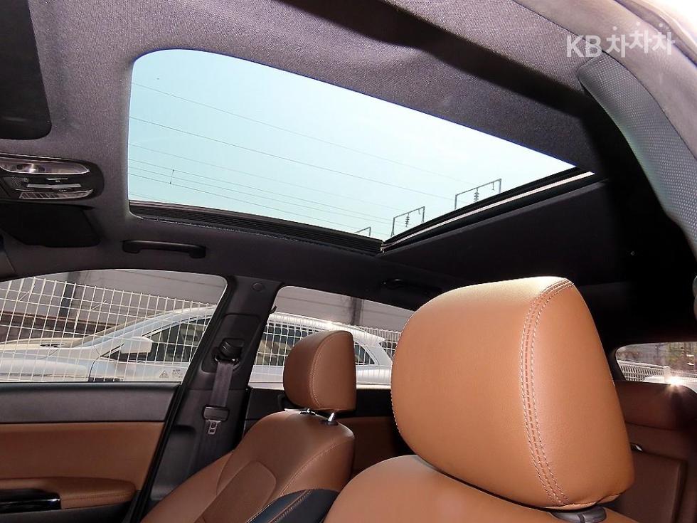 2020 - kia sportage