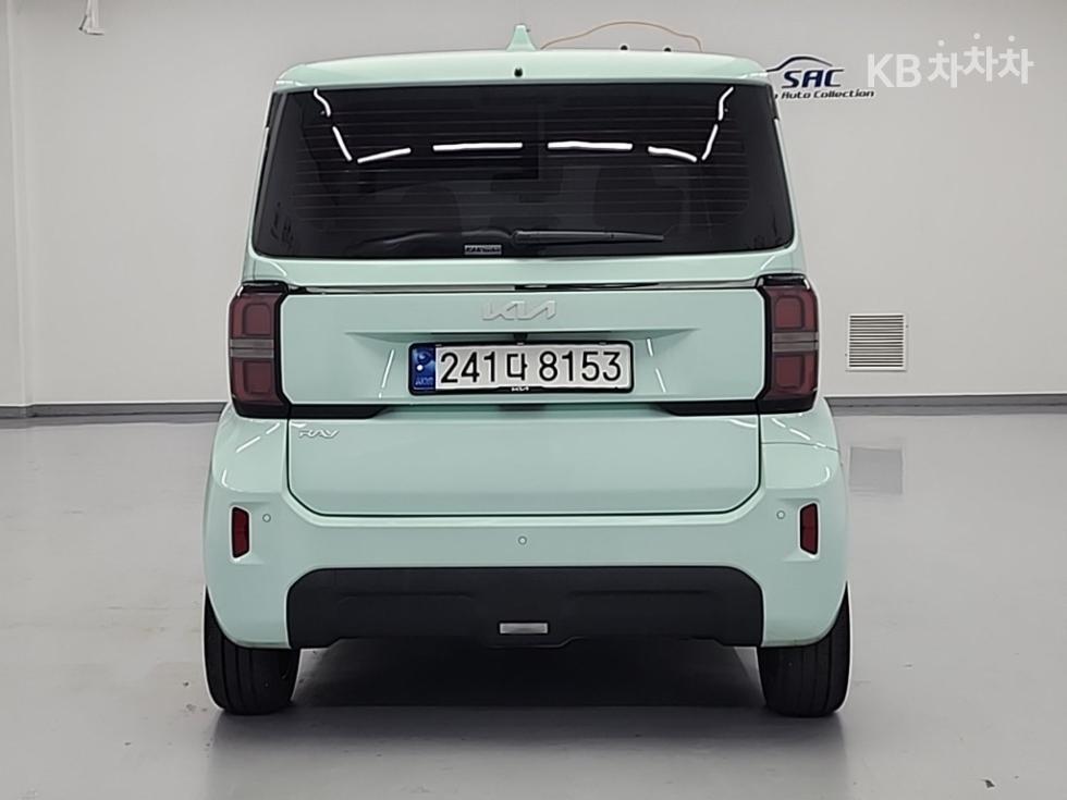 2023 - kia kia