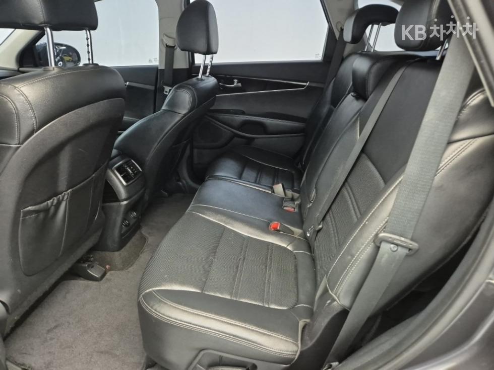 2019 - kia sorento